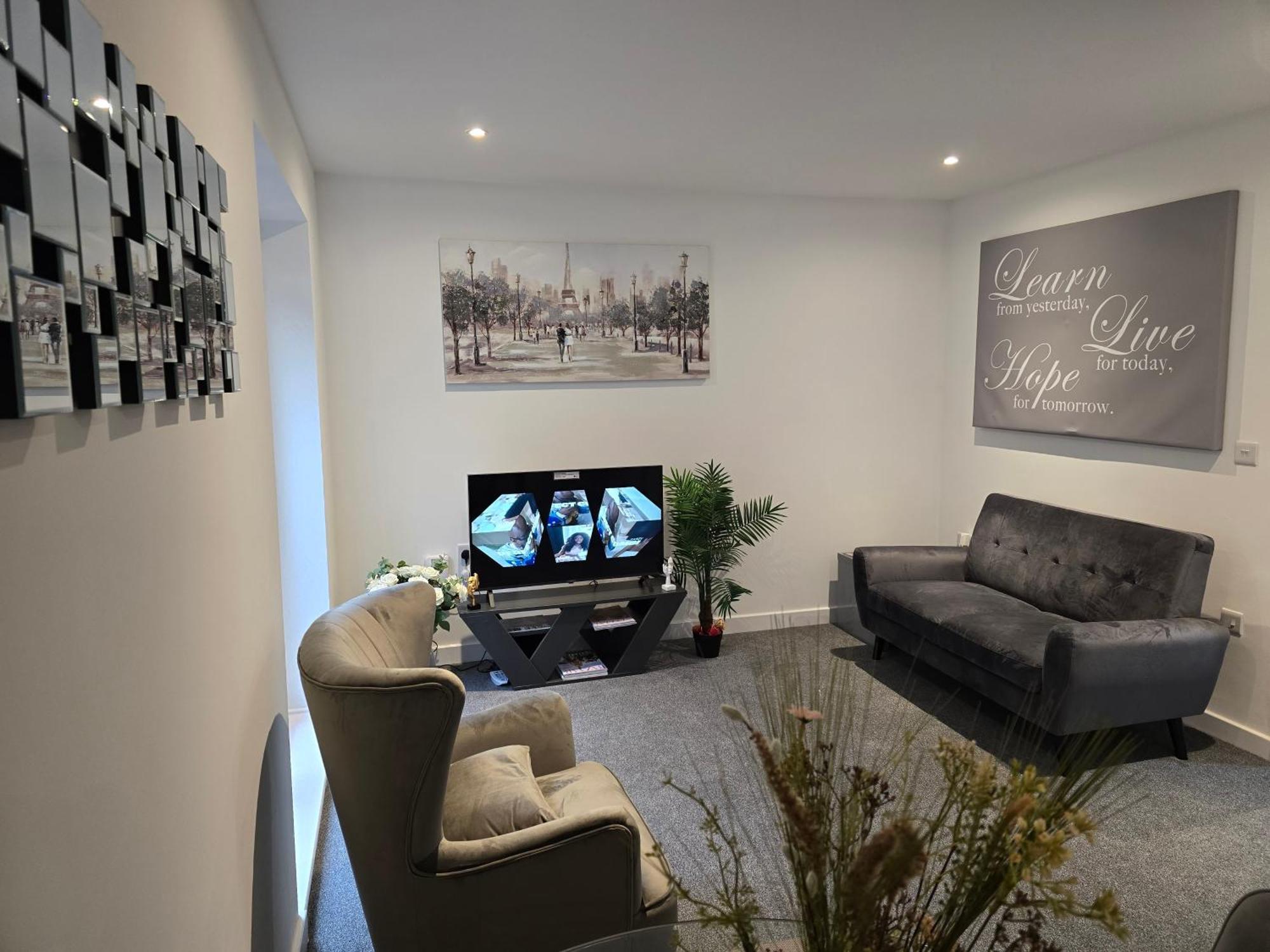 Well-preserved 2 Bedroom Flat Around Ricoh Arena-coventry Fc Apartment *