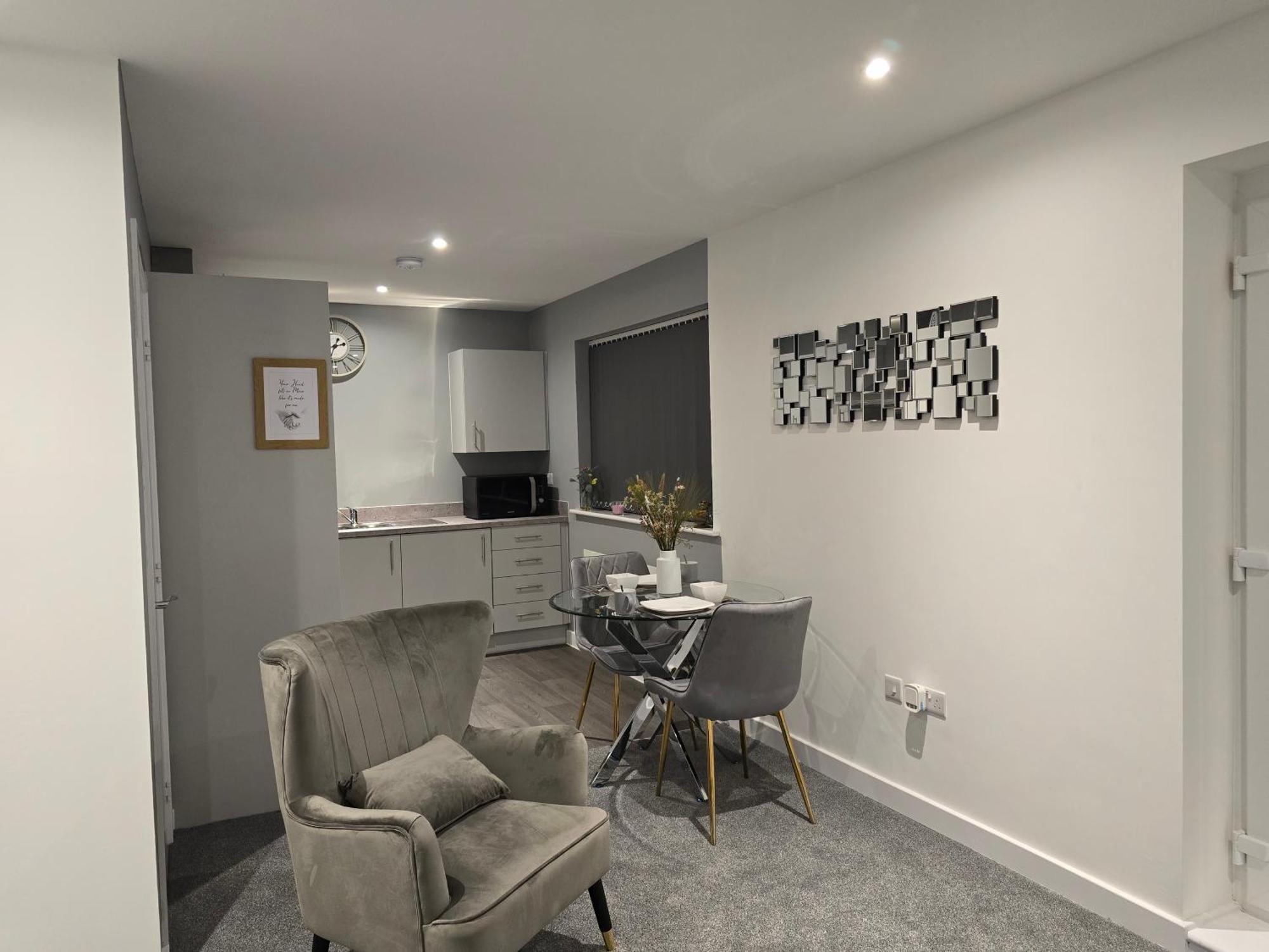 Well-preserved 2 Bedroom Flat Around Ricoh Arena-coventry Fc Apartment *