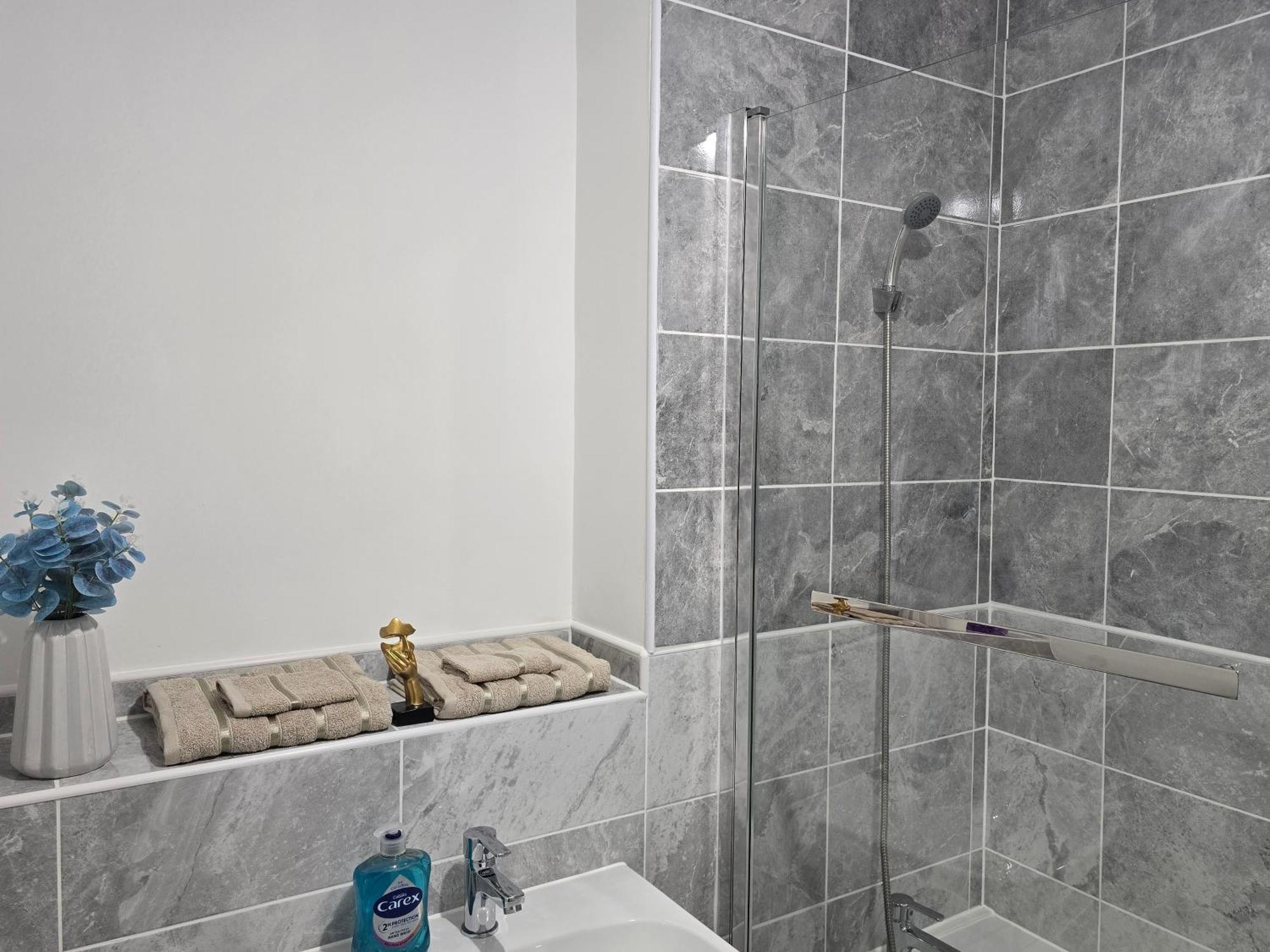 Well-preserved 2 Bedroom Flat Around Ricoh Arena-coventry Fc Apartment *
